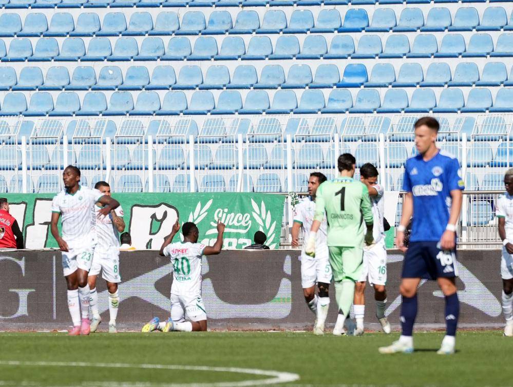 Konyaspor'da milli ara öncesi karne belli oldu 11