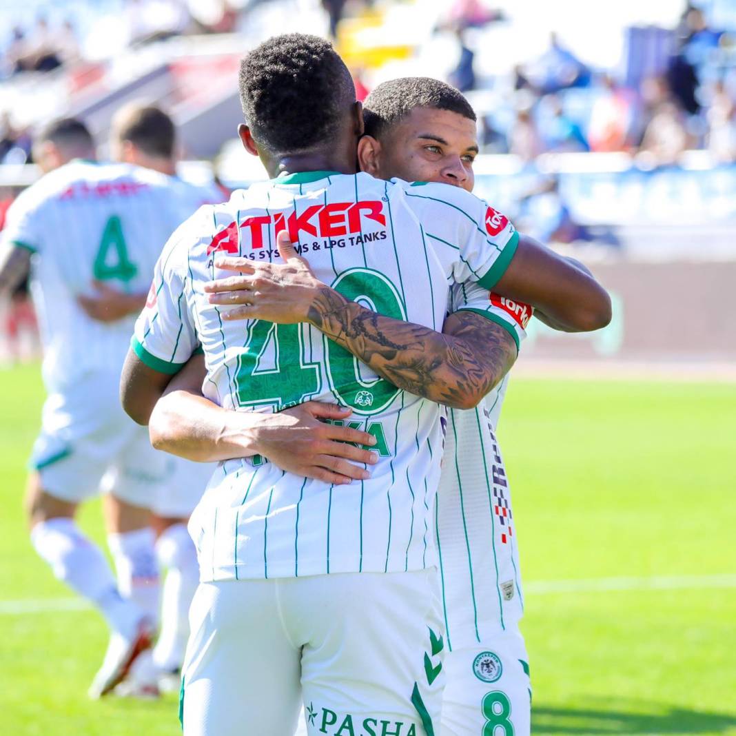 Konyaspor'da milli ara öncesi karne belli oldu 7