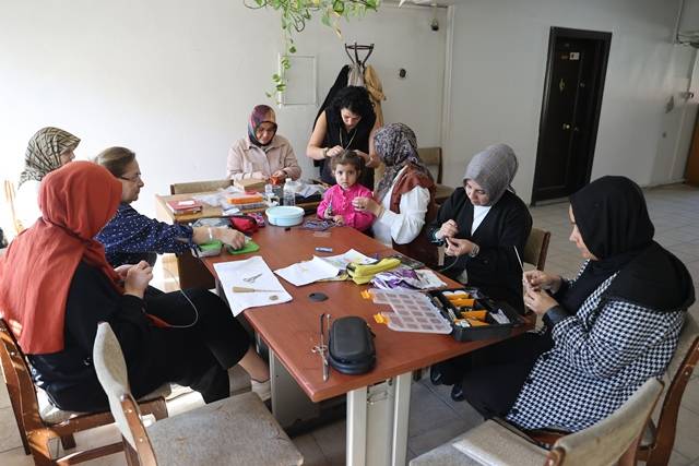 Konya’da minik tellerle büyük iz bırakıyor 7