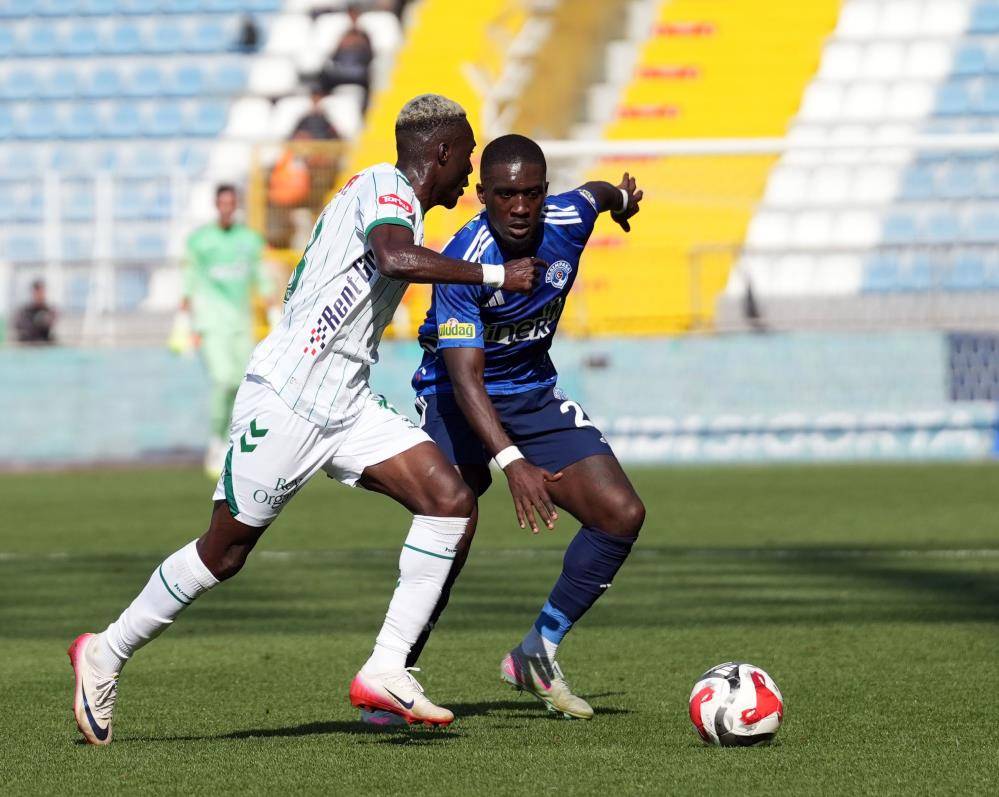 Konyaspor'da milli ara öncesi karne belli oldu 2