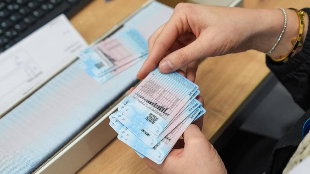 Hız ihlali yapanlar dikkat: Ehliyetleri 90 gün geri alınacak 8