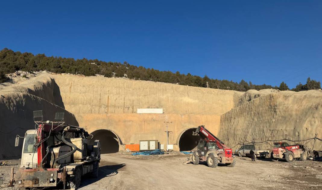 Bir ucu Antalya’da bir ucu Konya’da olan Alacabel Tüneli ne zaman açılacak? 12