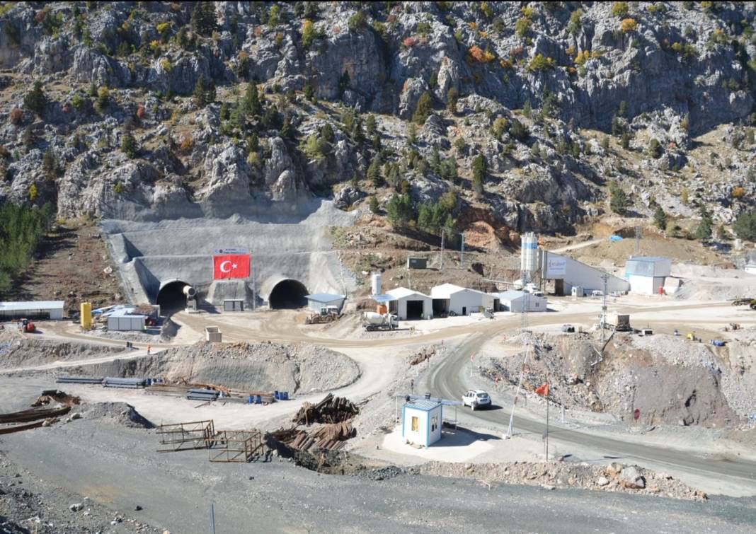 Bir ucu Antalya’da bir ucu Konya’da olan Alacabel Tüneli ne zaman açılacak? 1