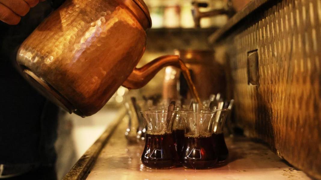 Çayın tadını zirveye taşıyan pratik demleme yöntemleri 7