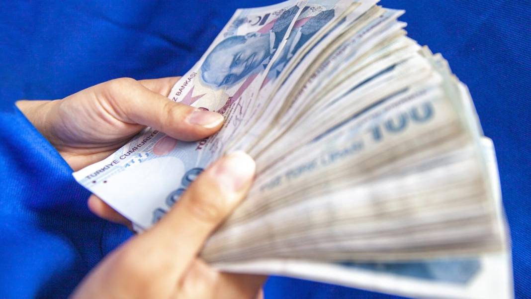 Kuruşu kuruşuna hesaplandı: İşte emekli ve memurun yeni maaşı 4