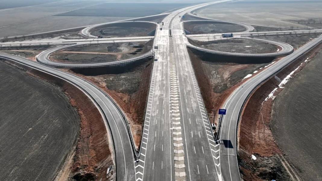 Konya’yı kucaklayacak yol projesinde son durumu tek karede anlattı 10