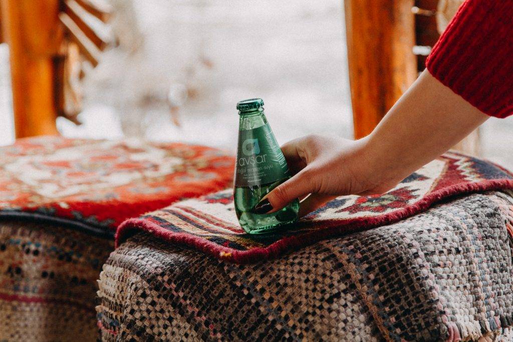 Şişeyi açınca bu koku geliyorsa maden suyunu asla içmeyin! 5