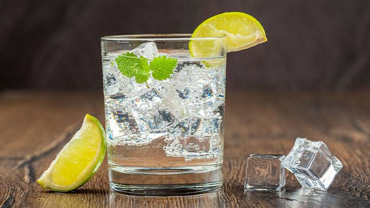 Şişeyi açınca bu koku geliyorsa maden suyunu asla içmeyin! 2