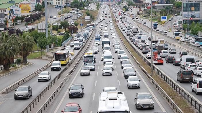 Sürücüler dikkat, cezalar artıyor: İşte yeni trafik ceza tarifesi 7