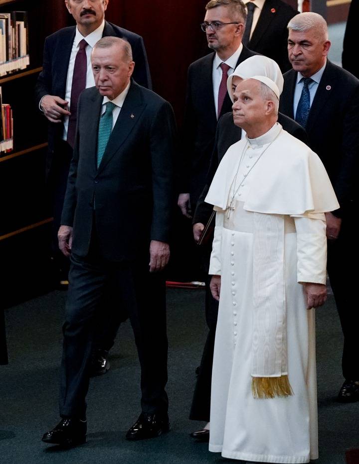 Papa 14. Leo'nun ilk resmi yurt dışı durağı Türkiye oldu 29