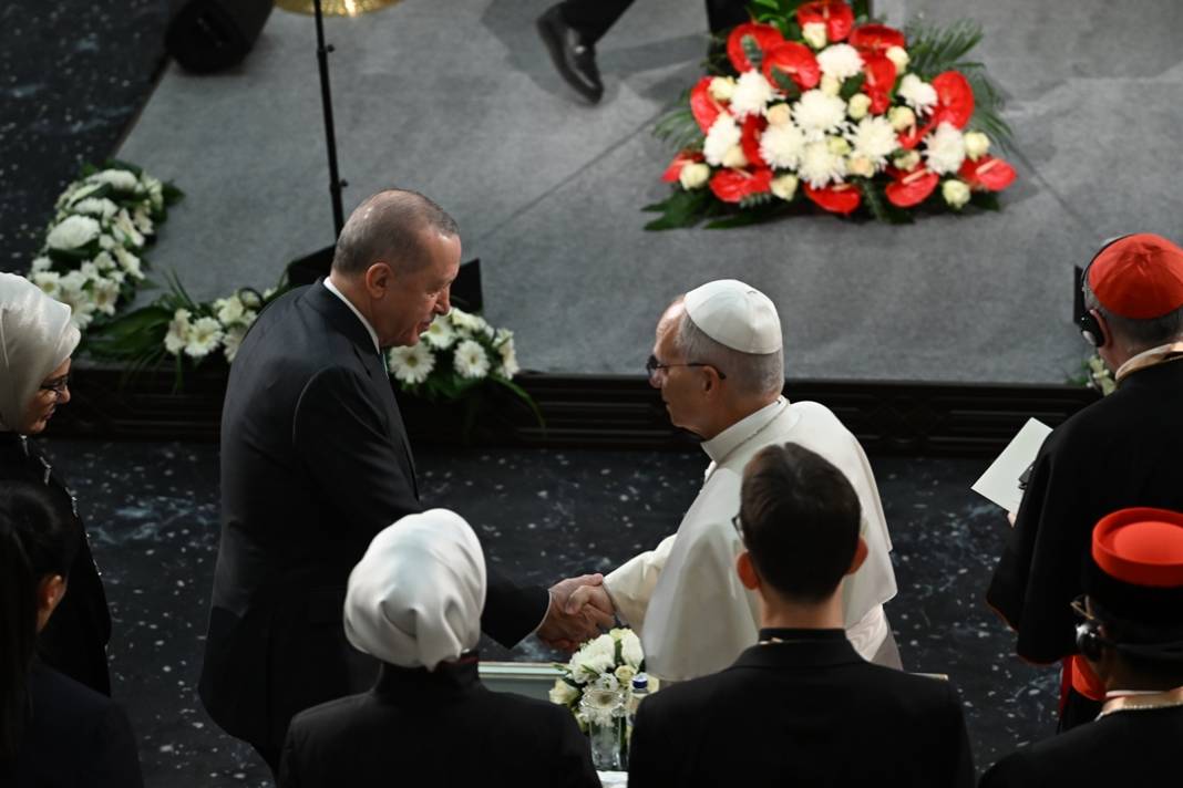 Papa 14. Leo'nun ilk resmi yurt dışı durağı Türkiye oldu 26