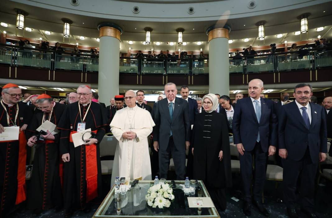 Papa 14. Leo'nun ilk resmi yurt dışı durağı Türkiye oldu 1