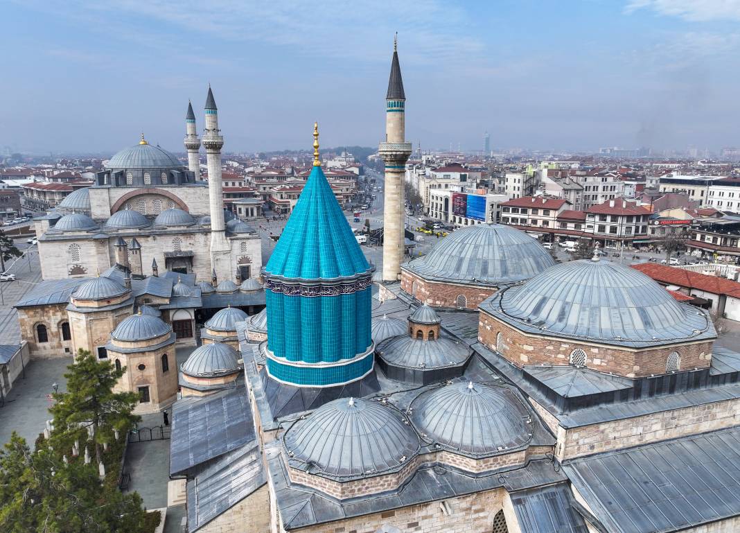Mevlana’nın 752 yıllık çağrısı Konya’da milyonları buluşturuyor! 1