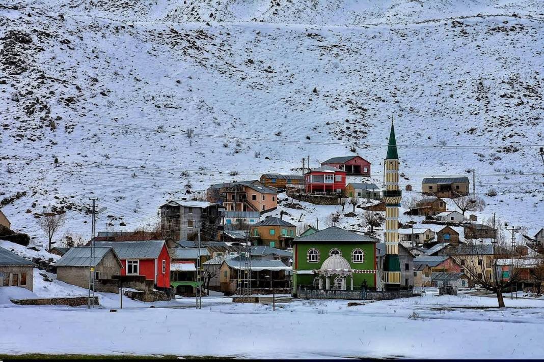 Konya beyaza büründü! Kartpostallık görüntüler mest etti 2