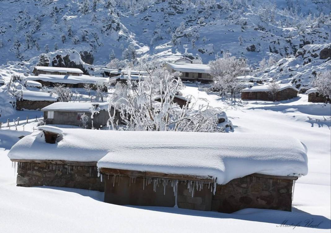 Konya’nın torosları beyaza büründü: Kış manzarası hayran bıraktı 2