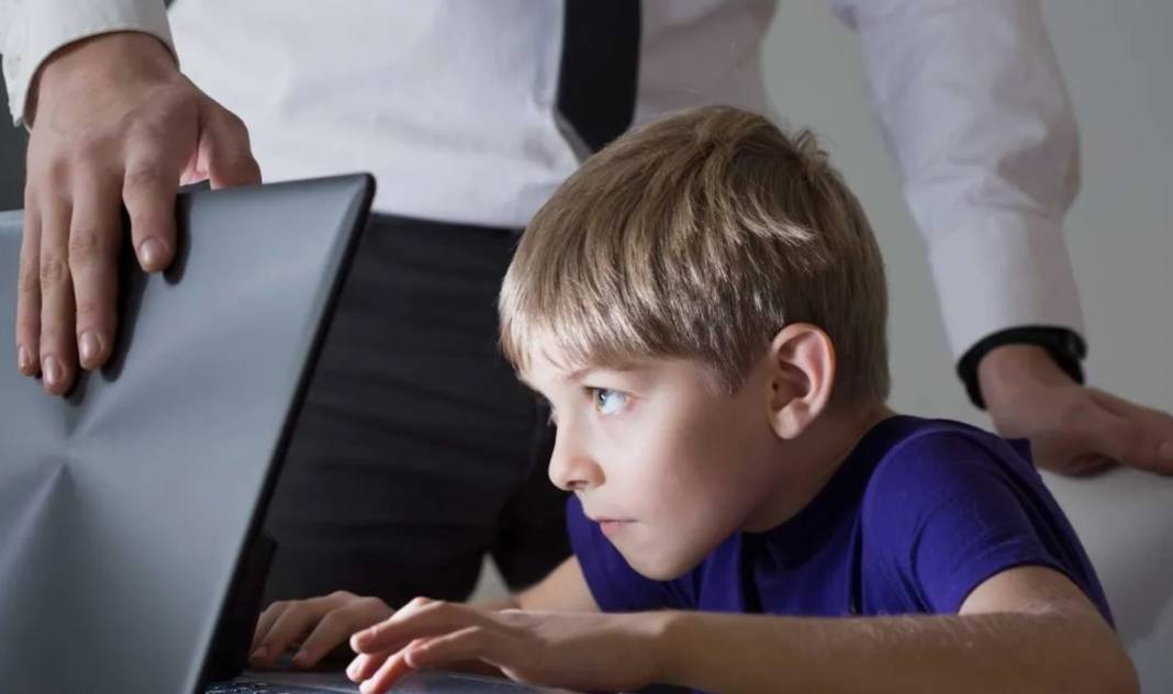 İnternet bağımlısı çocuğa nasıl davranılmalı? 4