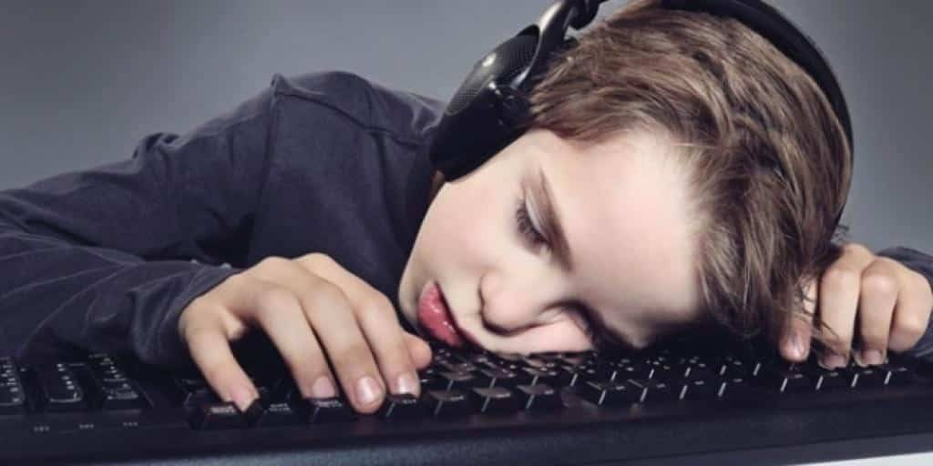 İnternet bağımlısı çocuğa nasıl davranılmalı? 8