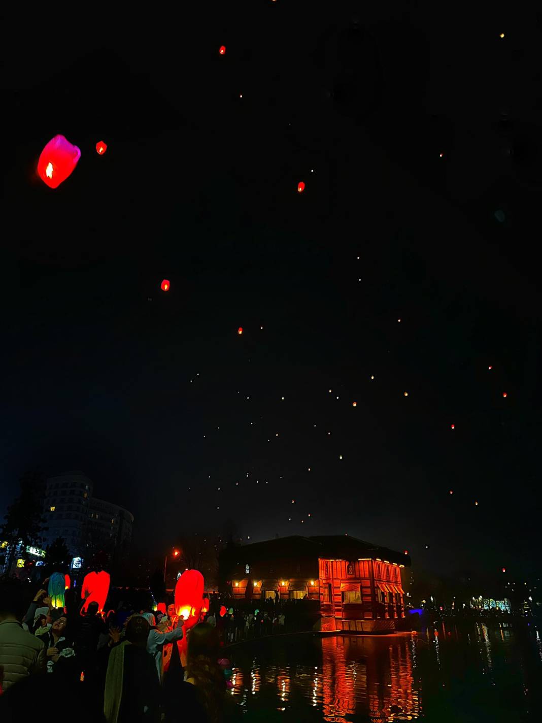 Konya’da gökyüzü şenlendi: Türkiye bu manzarayı konuştu 1