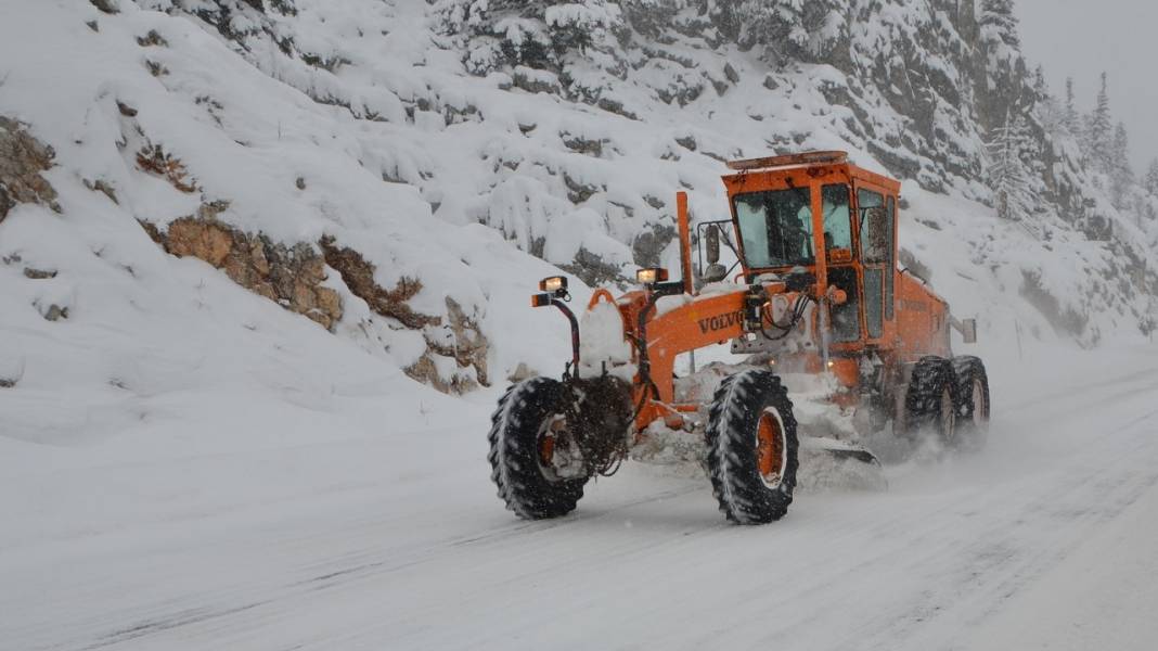 Konya’yı Antalya’ya bağlayan yolda kar alarmı! 6