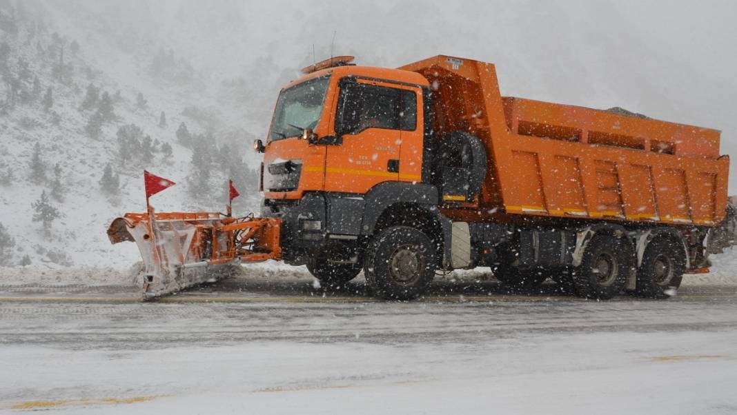Konya’yı Antalya’ya bağlayan yolda kar alarmı! 4