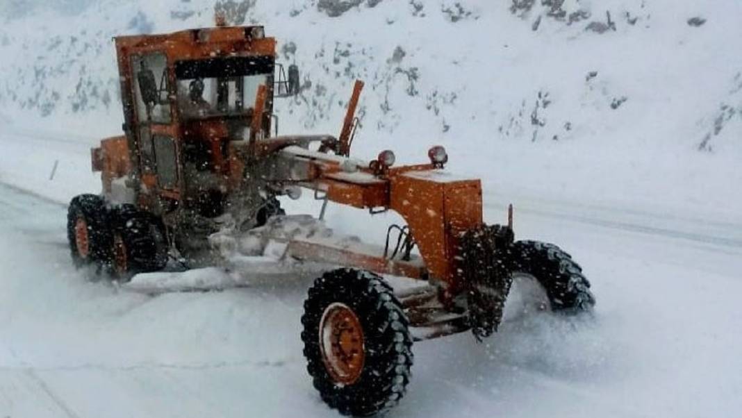 Konya’yı Antalya’ya bağlayan yolda kar alarmı! 3