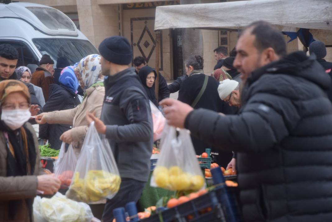 Antalya’yı sel vurdu, Konya pazarını zamlar vurdu! İşte Konya'da ateş pahası pazar fiyatları... 4