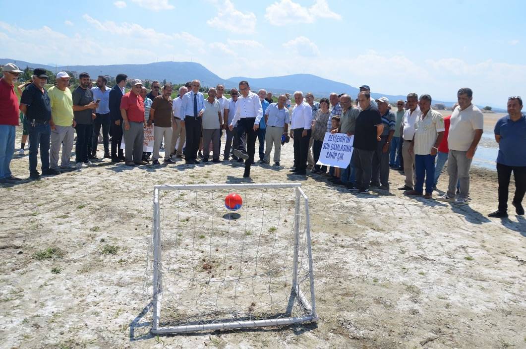Baykan’dan Bektaş’a ‘su topu’ göndermesi 1
