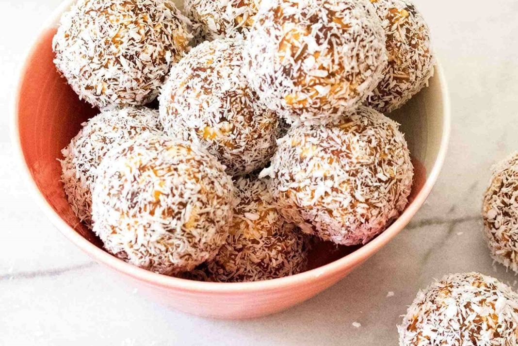 Sosyal medyada patladı! Hindistan cevizli enerji topları olay oldu 4