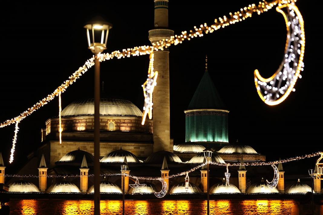 Konya Ramazan’ın bereketini ışıklarla karşılıyor! 5