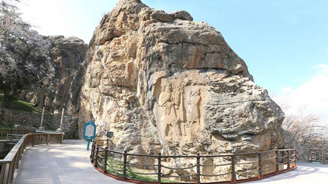 Meğer Konya Hititlerin de buğday ambarıymış! Bolluk dualarını Konya'da taşa kazımışlar 13