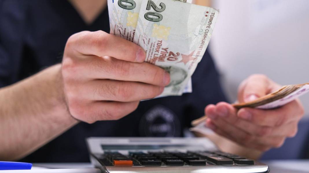 Acil paraya ihtiyacı olan emekliye 17 bin lira destek! 1