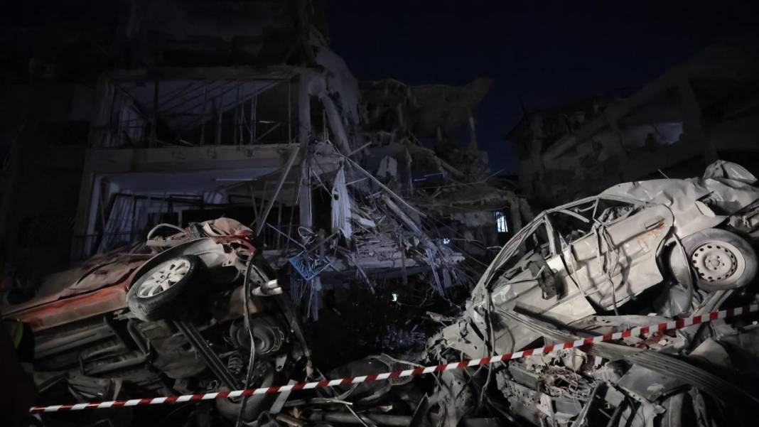 İran İsrail'i yerden yere vuruyor! İran İsrail'i küle çevirdi 7