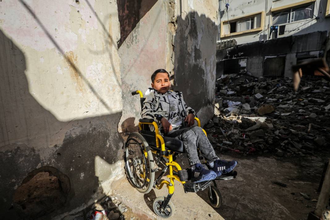 Siyonist rejim İsrail çocukları hedef almaya devam ediyor 4