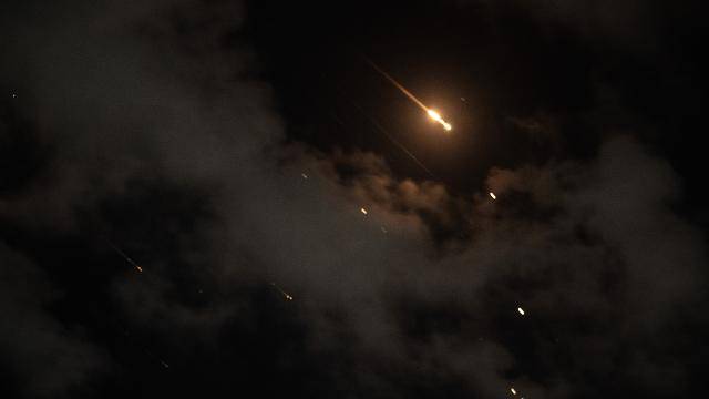 İran-İsrail savaşı’nda gerilim tırmanıyor: Natanz vuruldu, bölge alarmda! 4