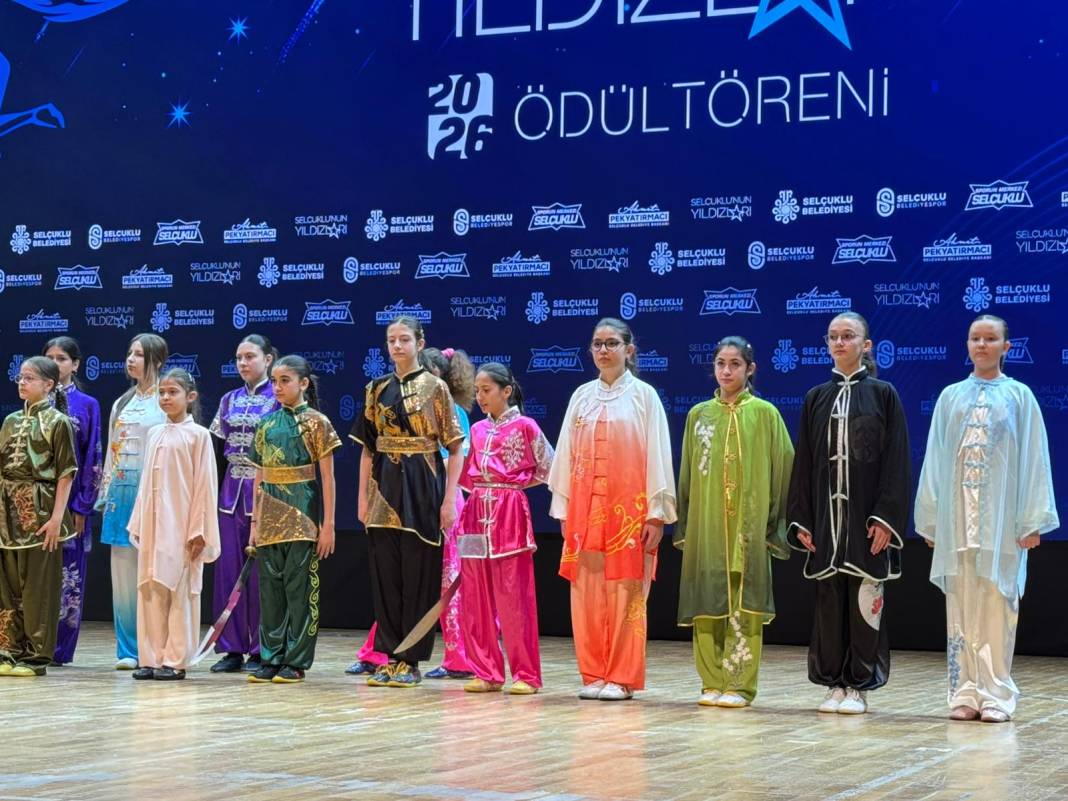 Selçuklu'nun yıldızlarından özel kareler... 9