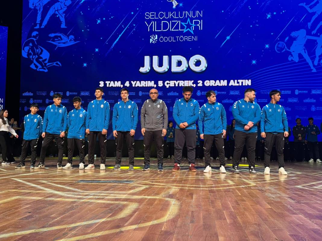 Selçuklu'nun yıldızlarından özel kareler... 6