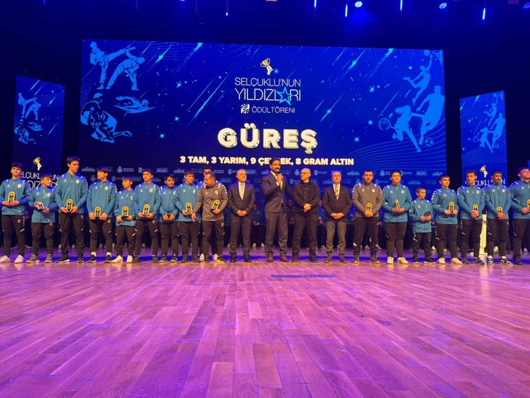 Selçuklu'nun yıldızlarından özel kareler... 3