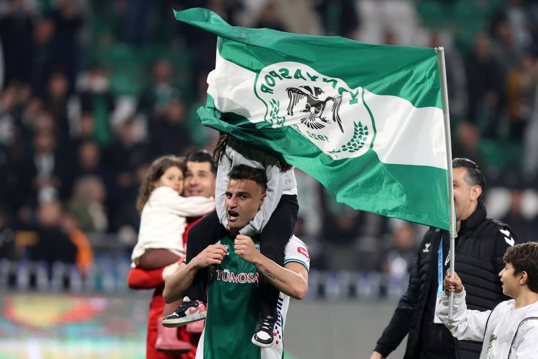 Konyaspor-Fenerbahçe maçından 'özel' kareler... 6