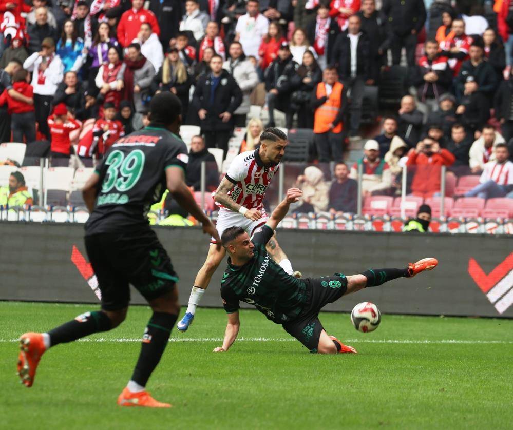 İşte Samsunspor-Konyaspor maçının en güzel kareleri 3