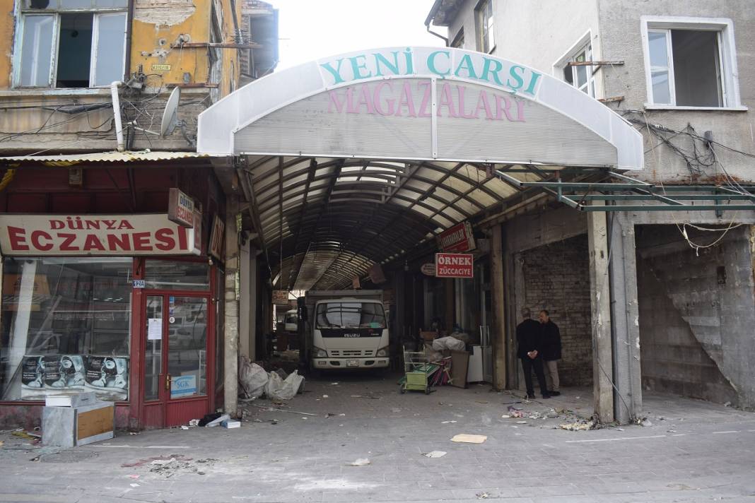Konya’nın meşhur Peynir Pazarı’nda yıkım başladı 16