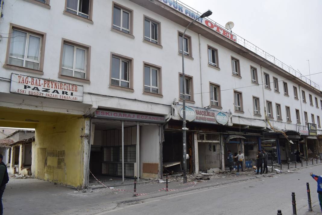 Konya’nın meşhur Peynir Pazarı’nda yıkım başladı 6