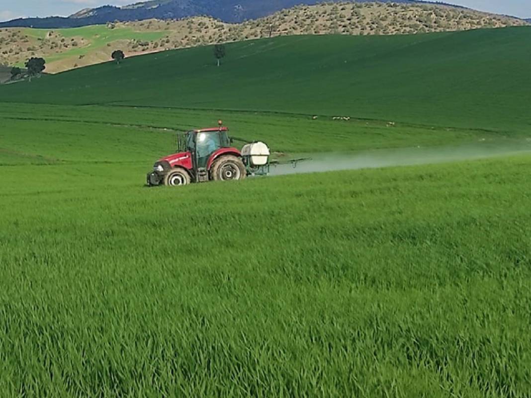 Uzmanından kritik uyarı: Tarım ilaçları nefes kesiyor! 6