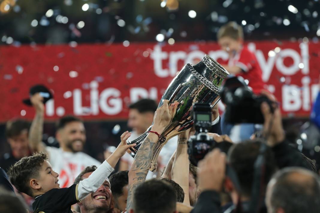 Çorum FK'nın kupa töreninden çok özel kareler 9