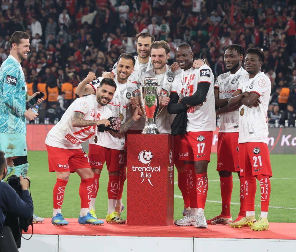 Çorum FK'nın kupa töreninden çok özel kareler 2