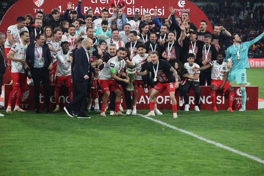 Çorum FK'nın kupa töreninden çok özel kareler 1