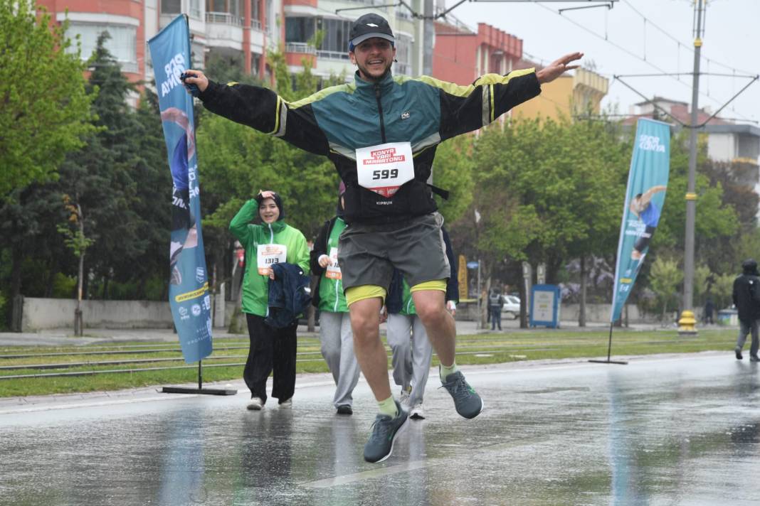 Konya Yarı Maratonu nefes kesti 6