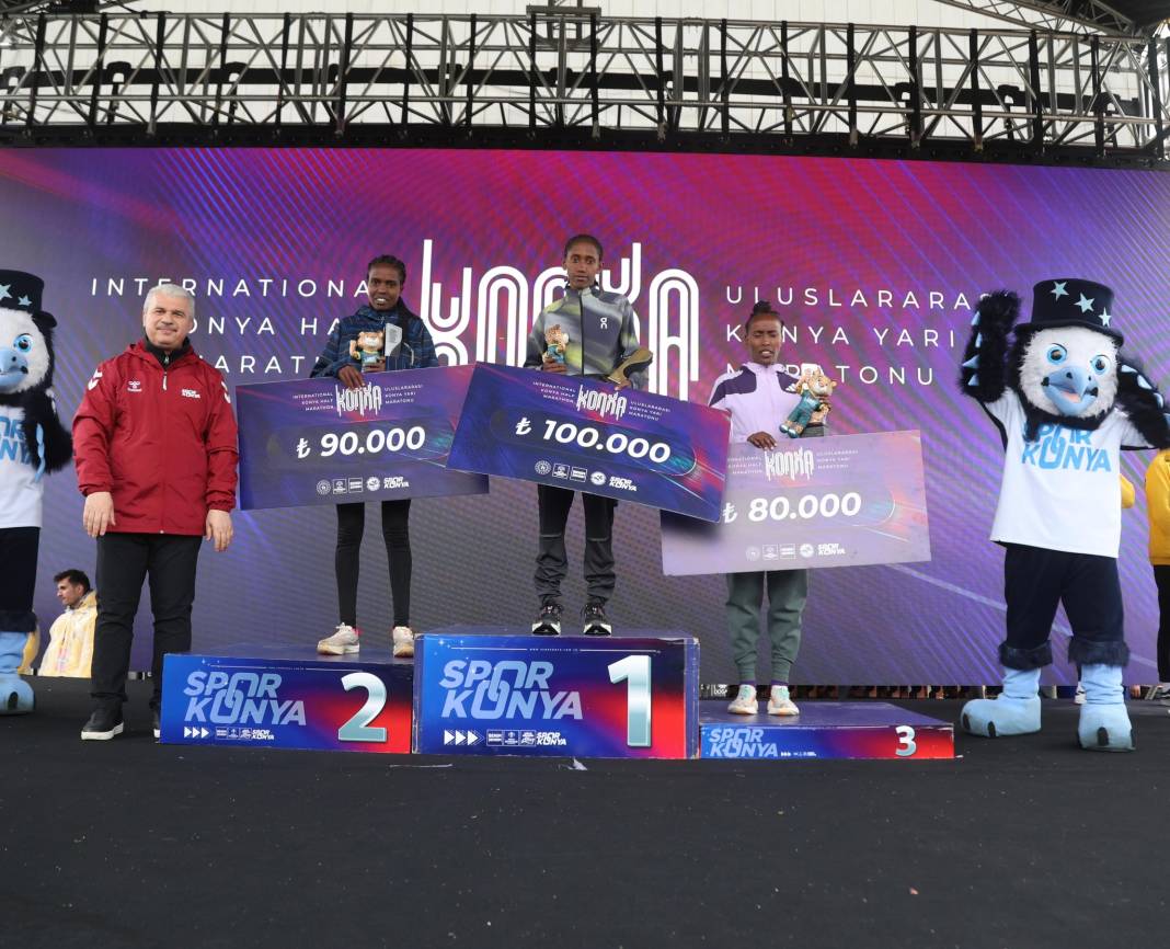 Konya Yarı Maratonu nefes kesti 3