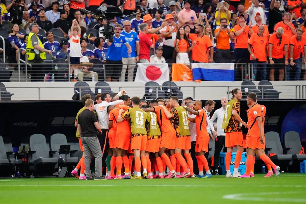 Hollanda: 2 Japonya:2 3