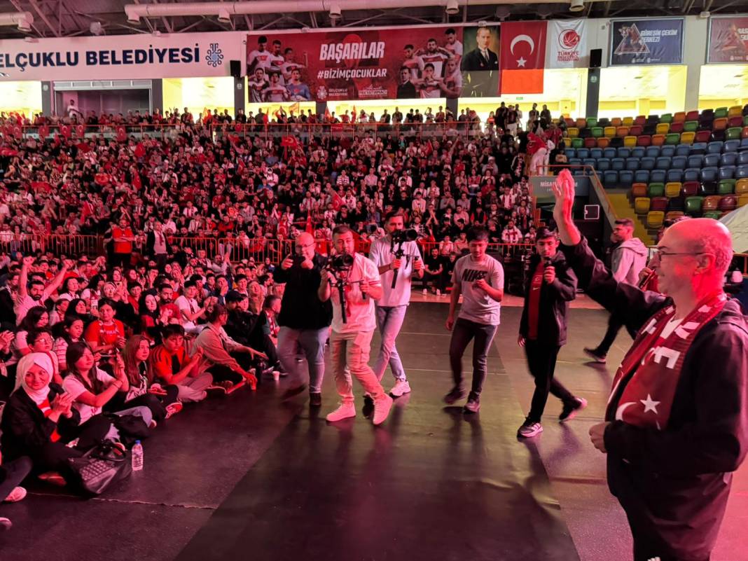 Selçuklu'da milli heyecan coşkusu 13