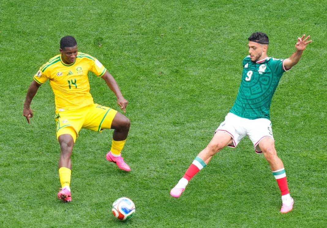 Dünya Kupası'nda Güney Afrika'ya Meksika dalgası (2-0) 4